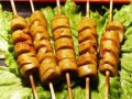 爆料烤面筋的新闻稿子,火爆背后的食品安全与卫生问题